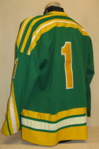 84-85 Steve O'Shea This jersey was worn by goaltender Steve O'Shea during the 84-85 season. This style of jersey was worn by the Musketeers for three seasons starting the 82-83 campaign. However, judging by the wear, this one was only worn for the mentioned season. This 